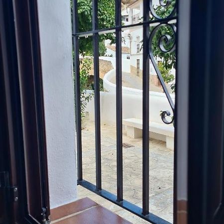 Apartamento Puente Triana Setenil De Las Bodegas المظهر الخارجي الصورة